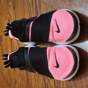 Girls Presto Extreme nikes